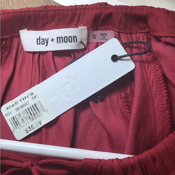 Day + Moon Womens Dark Red Boho Peasant Top Size Small - Picture 6 of 7